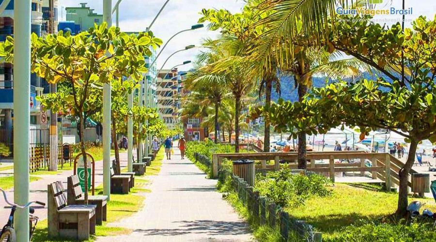 Meet the Meia Praia in Itapema SC, an entirely interesting beach!